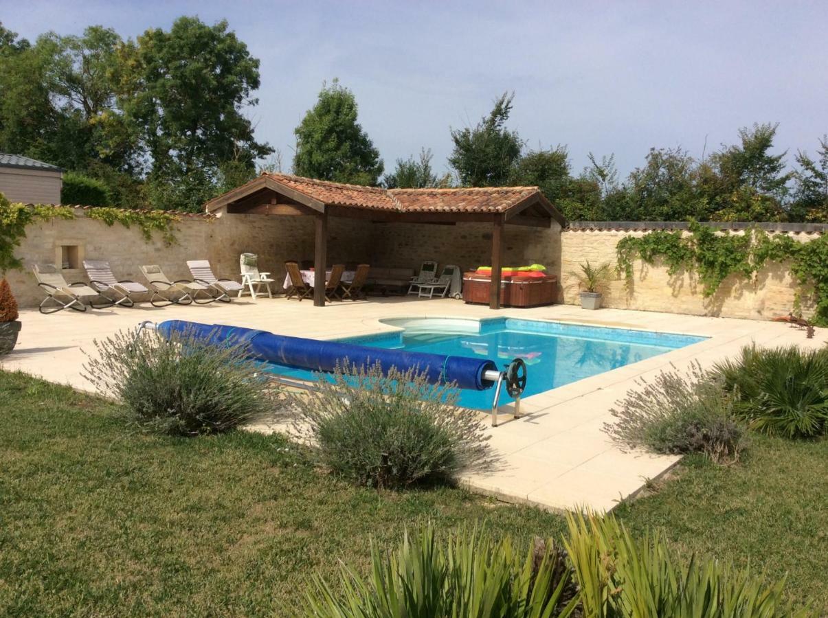 Poppy'S Paradise Bréville Exterior foto